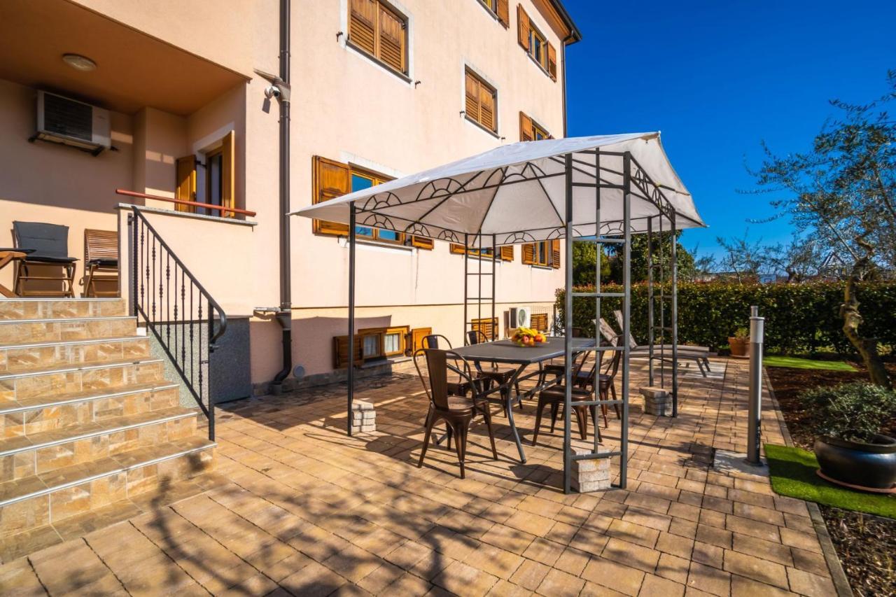Moreri Garden Novigrad  Exterior photo